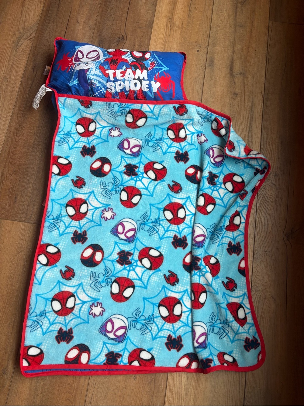 Spiderman Blue and Red Kids light weight sleeping bag/blanket - Team Spidey